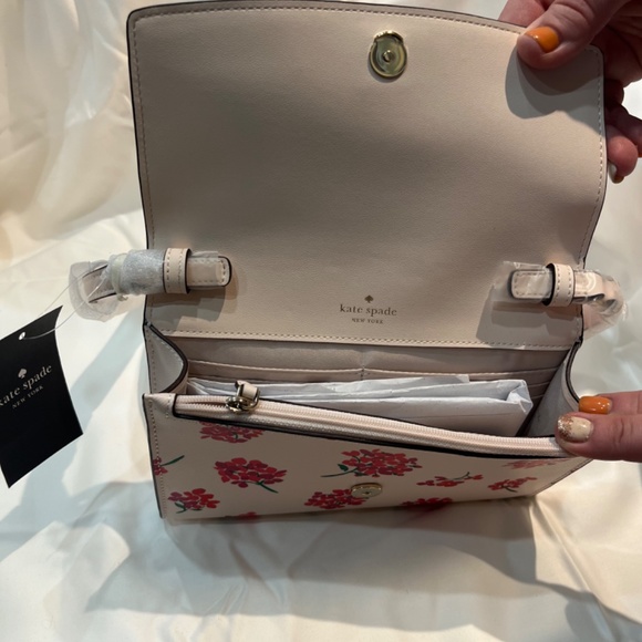Kate Spade floral crossbody - Picture 3 of 3